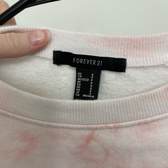 F21 Cropped Sweater - Picture 2 of 3